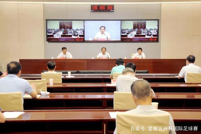 尼克·杨宣称詹姆斯外无人可敌